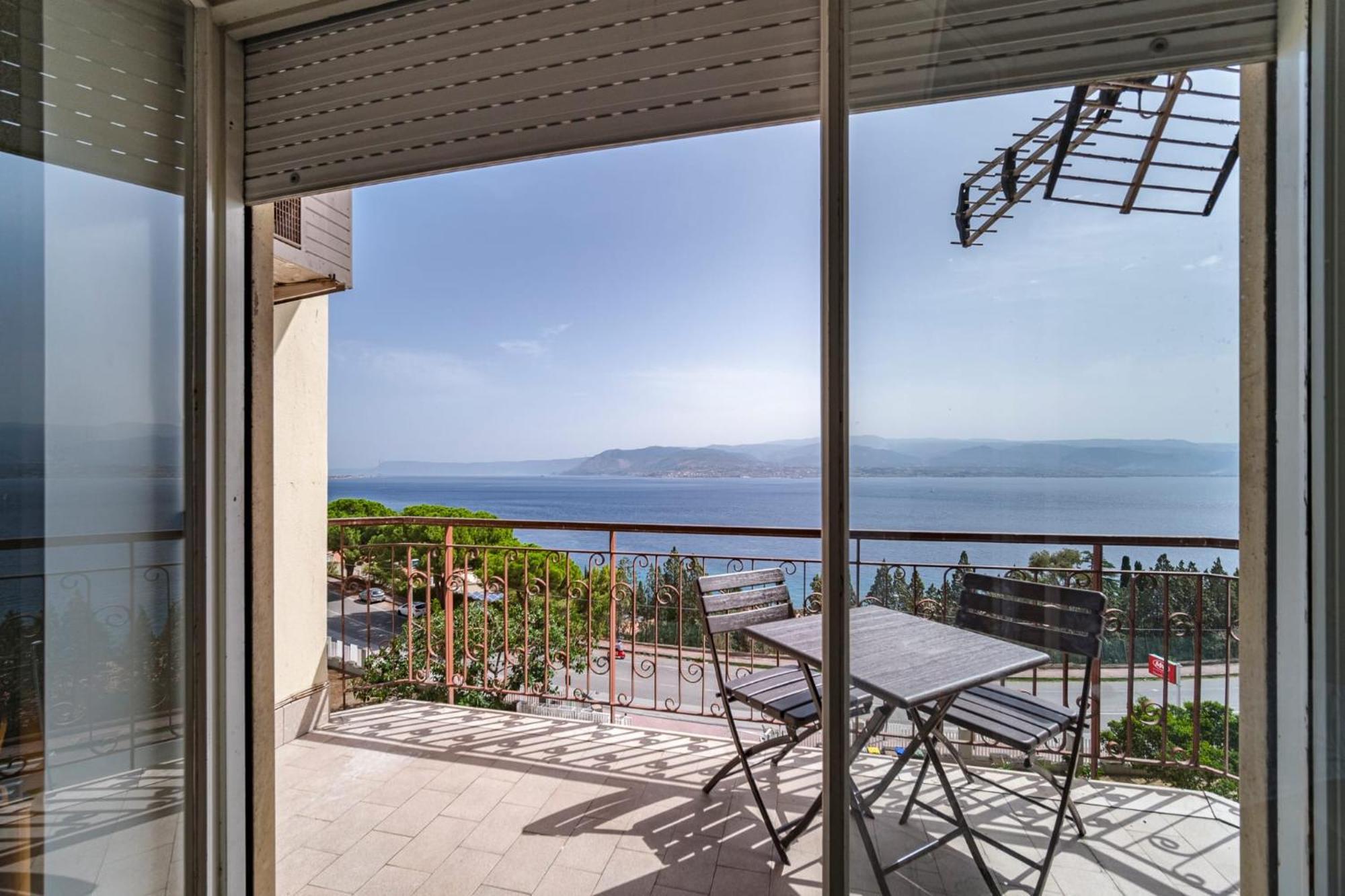 Apartment Sullo Stretto